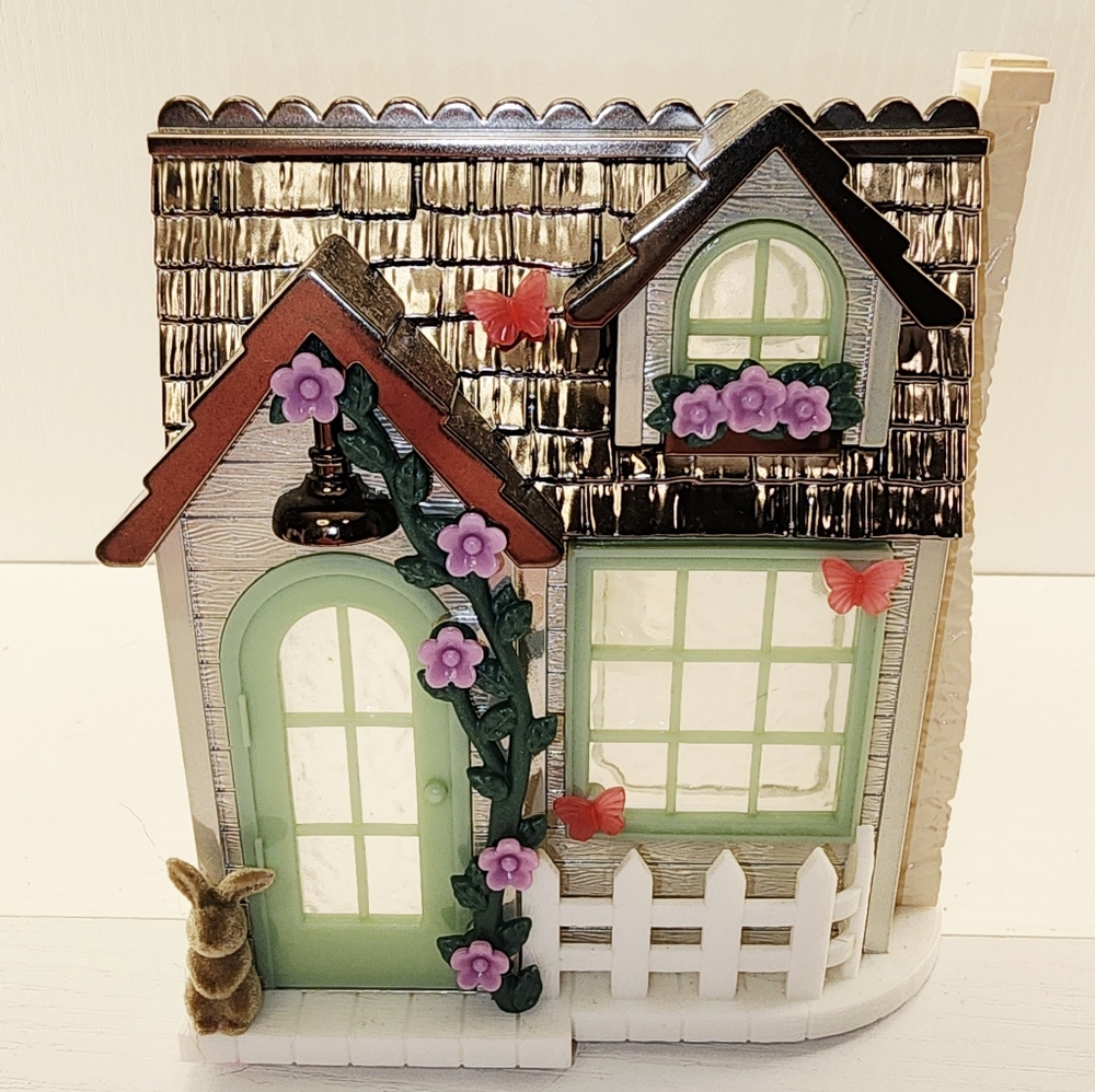 Bath & Body Works Hello Spring Cottage House Easter Wallflower Plug-In Projector